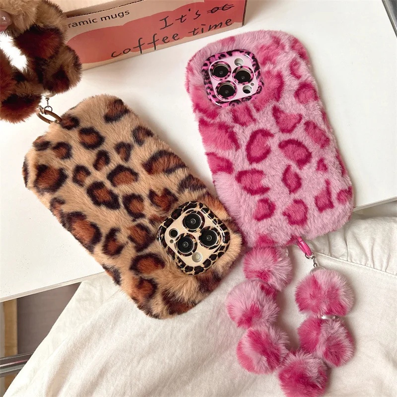 Phone Cases 13 - เคสโทรศัพท์ลายเสือดาวขนฟูนุ่ม พร้อมขาตั้งเลนส์ สำหรับ iPhone 17Air 15